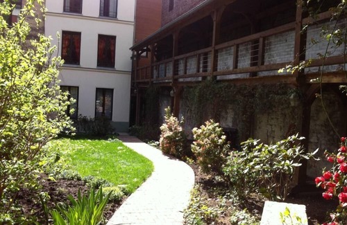 Quartier Vieux Marche-Cathedrale Apartment | Gîtes de ville .