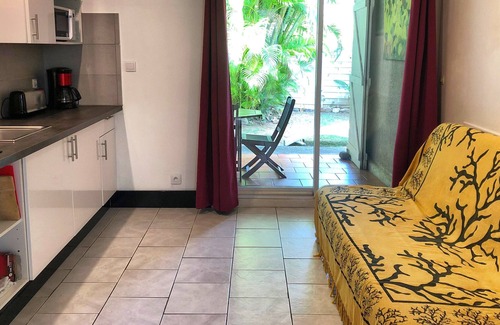 Bas Vent House | Gîtes Deshroses (2/4 pers.), Ficus.