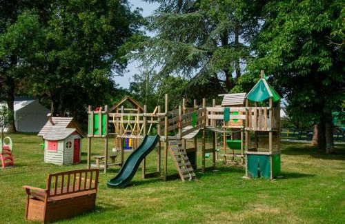 Couffy House | Gîtes paisible, prés du zoo de beauval, "Au Havre de Paix"