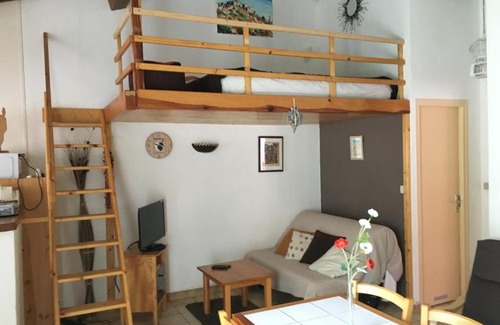 Santa-Maria-Figaniella House | Gîtes ruraux Aria Falcona