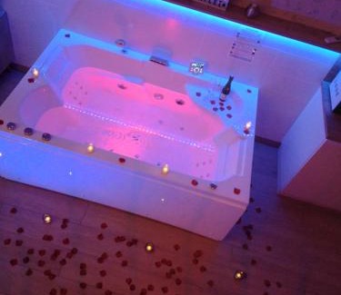 Courgains House | Gîtes & SPA du bien-être