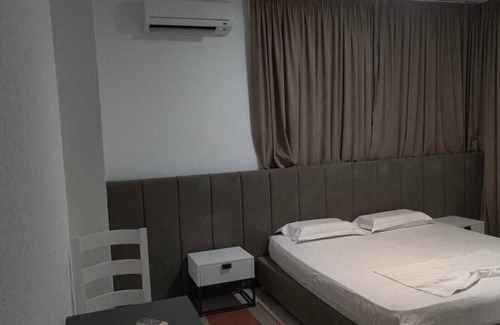 Rade Hotel | G&B Hotel