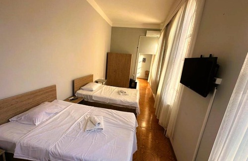 Batumi Hotel | G-BAKURI