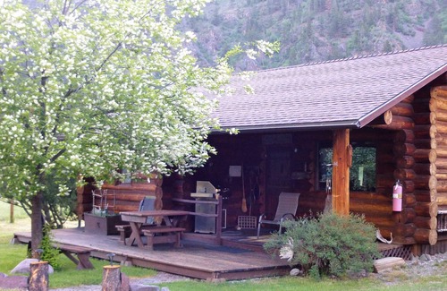 Clinton Cabin | G Bar L Cabin, Rock Creek, Montana ~ Blue Ribbon Trout Stream