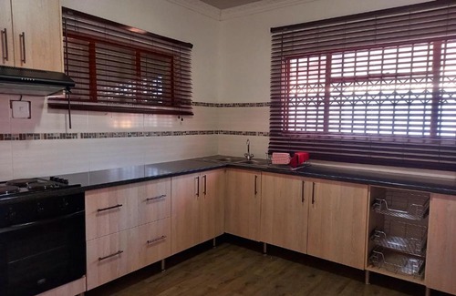 King William's Town Bed & Breakfast | G Guest House