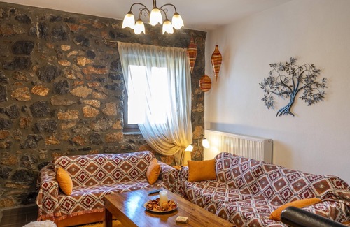 Aghios Athanasios Apartment | G&M Stone House