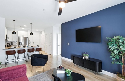 Fort Worth Condo | G05 Cozy & Stylish 1BD Near Stockyards Resort Style Amenities, Golf Sim