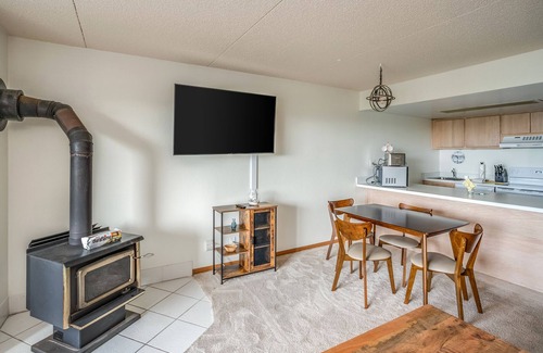 Gearhart Condo | G607 One Bedroom 1st Floor No Cleaning Fee