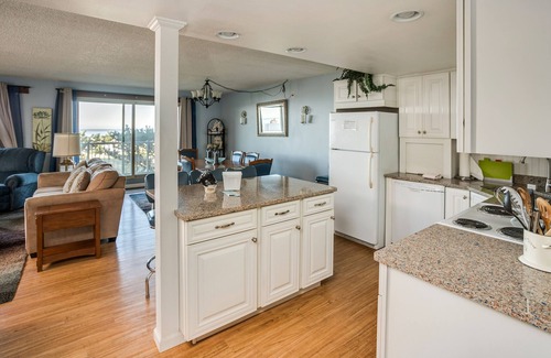 Gearhart Condo | G616 1st Floor 2 Bedroom Gearhart House No Cleaning fees