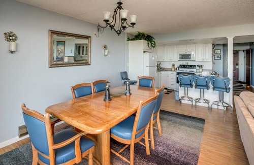 Gearhart Condo | G616 1st Floor 2 Bedroom Gearhart House No Cleaning fees