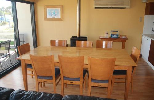 Guilderton House | Gabbadah Beach House
