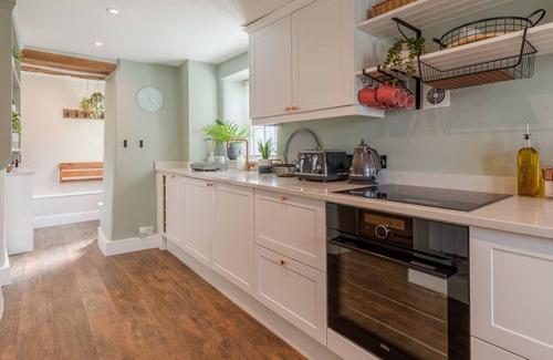 Meysey Hampton Cottage | Gable Cottage - Dog Friendly, Meysey Hampton near Cirencester