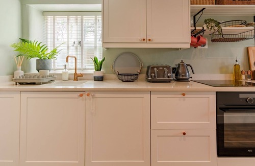 Meysey Hampton Cottage | Gable Cottage - Dog Friendly, Meysey Hampton near Cirencester