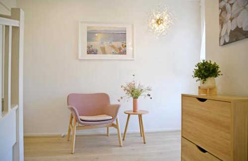 Maraylya Villa | Gables Box hill Maraylya Two-Level House
