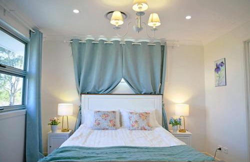 Maraylya Villa | Gables Box hill Maraylya Two-Level House