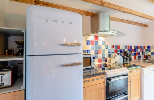 Market Rasen Cottage | GABLES COTTAGE, pet friendly, with open fire in Market Rasen