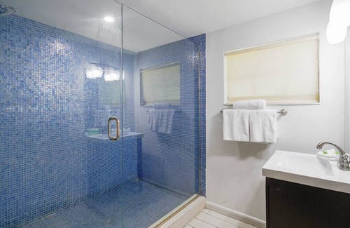 Granada Hotel | Gables Cove Hotel