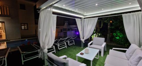 Pernera Villa | Gabriel Villa