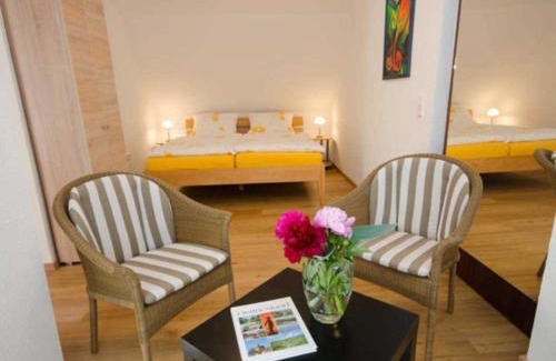 Leer House | Gaestehaus An der Fehnroute I, 11037