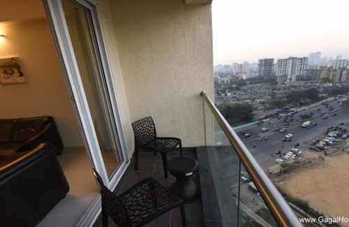 Kandivali East Apartment | Gagal Home Business Suite