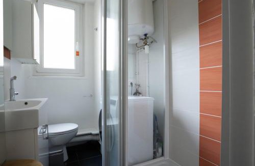 Saint-Fargeau Apartment | Gagliardini - KP - Cosy 2-pers apt in lively neighborhood Paris 20