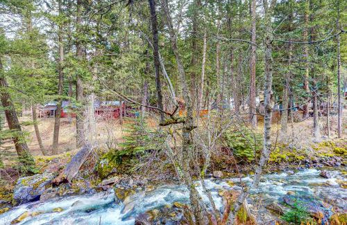 Wallowa County House | Gail's Lodge