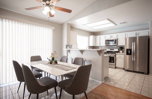 River Mountain House | Gainesborough · 35% Off Fall Special - Relaxing 4 Bedroom House