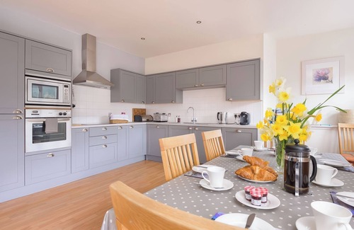 Ballater Cottage | GAIRN APARTMENT, family friendly in Ballater