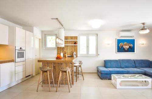Brela Apartment | “Gajeta” 2- bedroom apartment with sea view