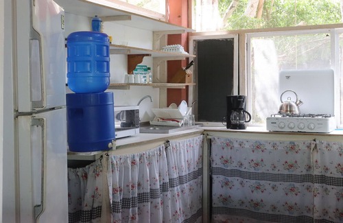 Bahia de la Academia Ski Chalet | Galapagos Chalet: Your Island Home