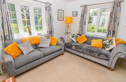Bembridge Apartment | Galatea
