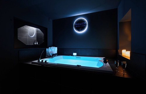 Riom Apartment | Galaxy - Head in the stars