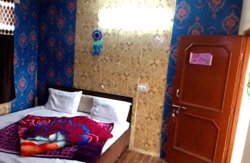 Bhagsu Nag House | Galaxy Homestay