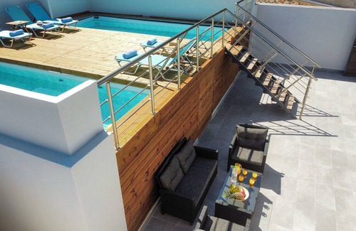 Kremasti Apartment | Galene Stonescape - Private Swimming Pool