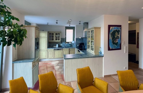 Marktheidenfeld Apartment | GALERIE SUITE KUNSTRAUMHOFGASSE - Anno Domini 1716 Boutique-Hotel apARTments