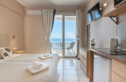 Messonghi Apartment | Galini Beach Studios and Penthouse