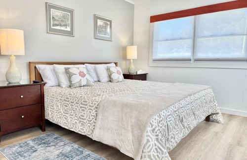 Hulls Cove Hotel | Gallagher's Travels Room 15 (King Suite)