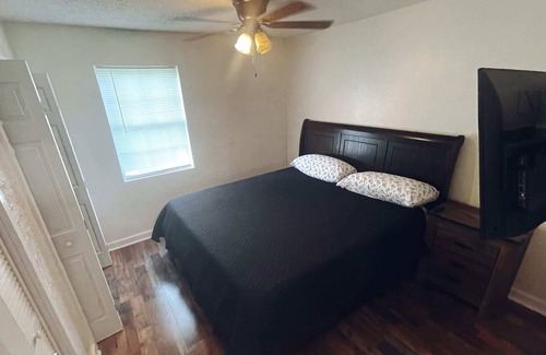 Gallatin House | Gallatin home minutes from everything!