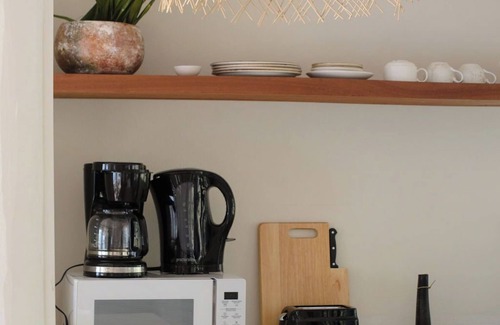 Freemans Bay Cottage | Galleon Beach Resort