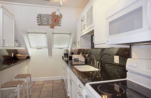 Historic Seaport Condo | Galleon Resort beach hotel luxury in Old Town Key West