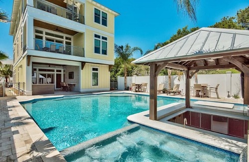 Crystal Beach House | Galleon Retreat · Resort Pool w/Cabana Bar, Game Room, Rooftop Deck