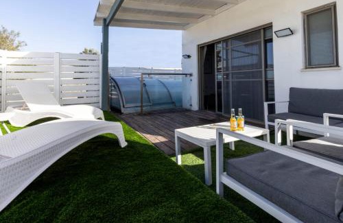 Manot House | Gallerita
