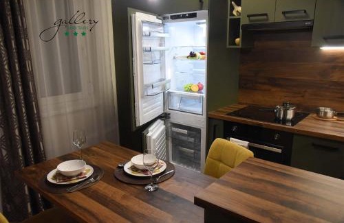 Gyor Apartment | Gallery Apartman