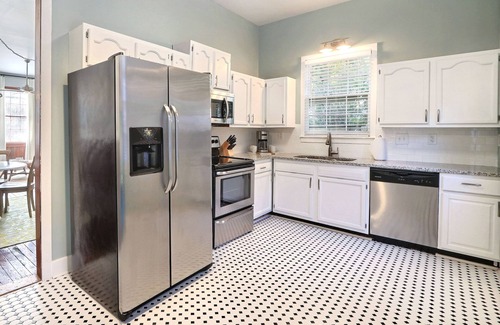 Beach Institute Apartment | Gallery Stays - Spartina