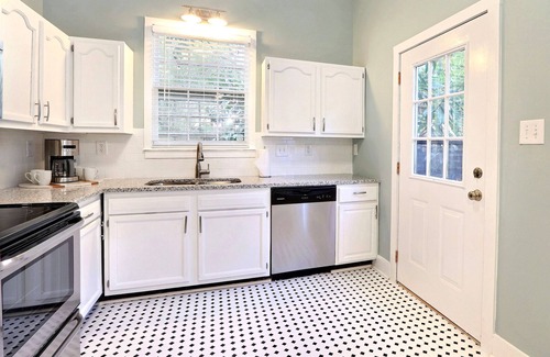 Beach Institute Apartment | Gallery Stays - Spartina