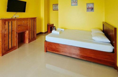 Opol Hotel | Galucksea Beach Resort