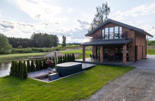 Inturkes seniunija Villa | Galuonų vilos