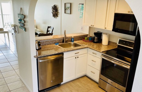 Galveston Condo | Galveston Condo w/Panoramic Bird's-Eye Beach View