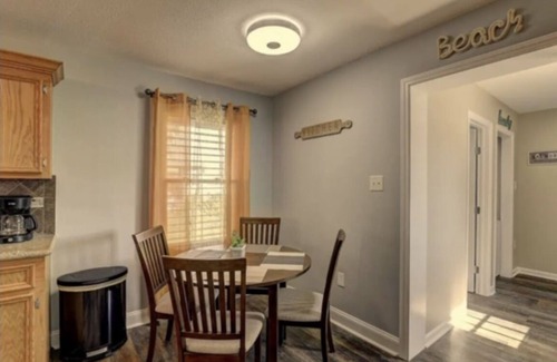 Galveston House | Galveston Getaway 4 blocks from the beach