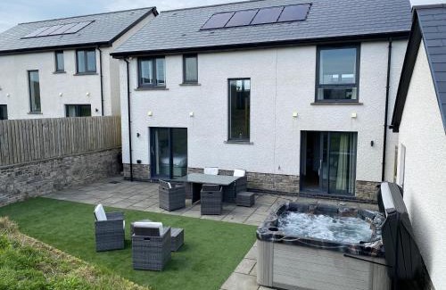 Little Haven House | Galwad y Mor